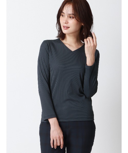 SUIT SQUARE(スーツスクエア)の「Vネックリブプルオーバー 長袖 ウォッシャブル(Tシャツ/カットソー・レディース・ベージュ/グリーン系/ネイビー系・38(9号))」の3枚目の写真