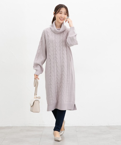 Honeys（ハニーズ）の「ケーブル編ニットワンピース（ワンピース・レディース・スミクロ/ラベンダー/モカ/グレイッシュベージュ・M/L/LL）」の7枚目の写真