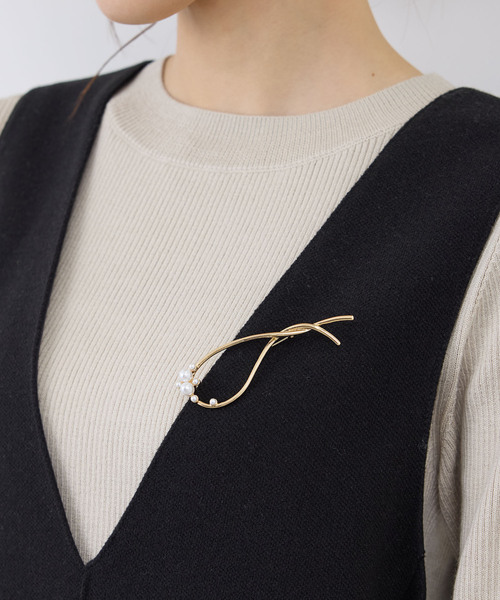 ROPE' PICNIC（ロペピクニック）の「スリムメタルデザインブローチ（ブローチ/コサージュ・レディース・ゴールド/シルバー・FREE）」の3枚目の写真