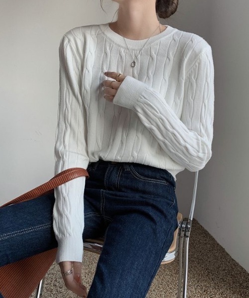 Coo+i(クーイ)の「長袖ケーブルデザインニット(ニット/セーター・レディース・ブラック/ベージュ/チャコールグレー/ホワイト/ブラウン・FREE)」の7枚目の写真