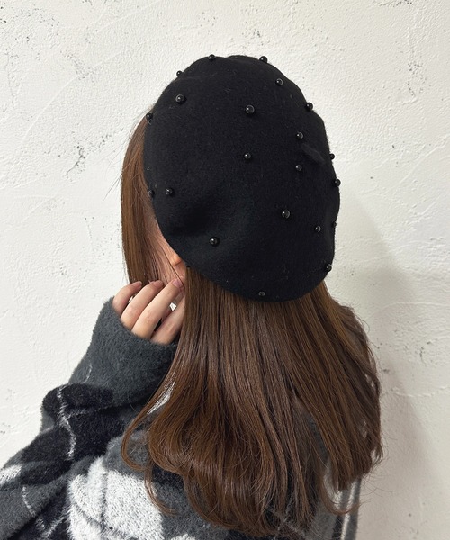 apres jour(アプレジュール)の「【apres jour×ARIAZ】フェイクパールベレー帽(ハンチング/ベレー帽・レディース・ブラック/オフホワイト・FREE)」の1枚目の写真