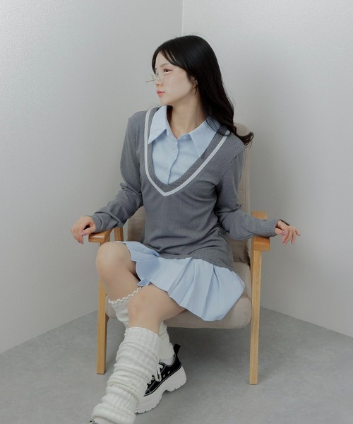 M DOLLY(エムドリー)の「cardigan docking mini dress/カーディガンドッキングミニドレス(ワンピース・レディース・ブラック/グレー・S/M)」の1枚目の写真