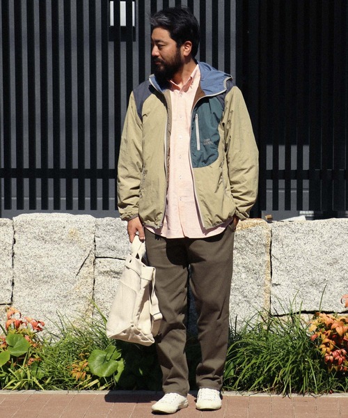 KRIFF MAYER（クリフメイヤー）の「ひっくりライトジャケット（マウンテンパーカー・メンズ・ネイビー/ベージュ/ブルー/グレー・X-LARGE/LARGE/MEDIUM）」の11枚目の写真