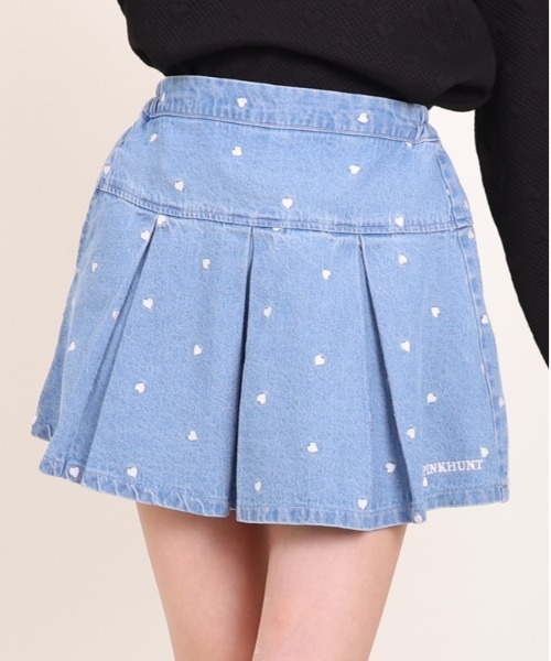 PINKHUNT（ピンクハント）の「PINKHUNT ピンクハント ハート刺繍 デニムスカート 0181K（デニムスカート・キッズ・ブルー/ブラック・120cm/130cm/140cm/150cm/160cm）」の2枚目の写真