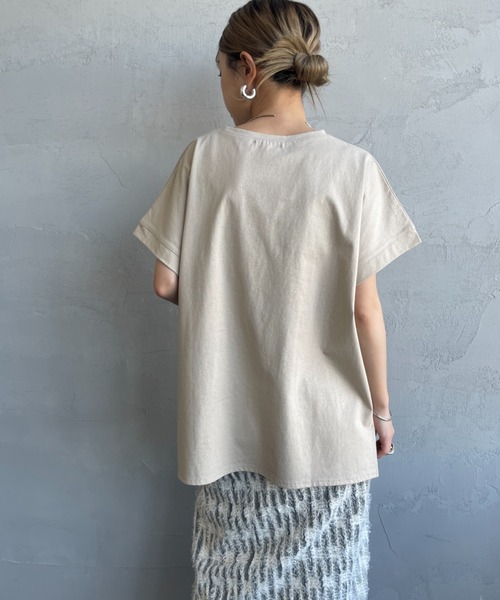 nenom（ネノム）の「[nenom/ネノム] ロゴプリント グリッターＴシャツ（Tシャツ/カットソー・レディース・チャコールグレー/オフホワイト/ベージュ・F）」の21枚目の写真
