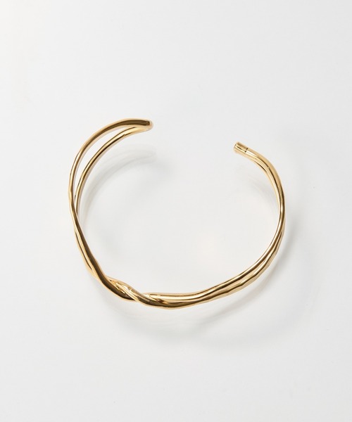 Phoebe（フィービィー）の「トップクロスワイドカフバングル<動画あり>（バングル/リストバンド・レディース・イエローゴールド・FREE）」の6枚目の写真