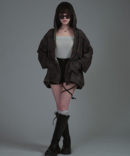 tinkerend(ティンカーエンド)の「Strap Short Pants / ストラップショートパンツ(デニムパンツ・レディース・ブラック・2/1)」の6枚目の写真