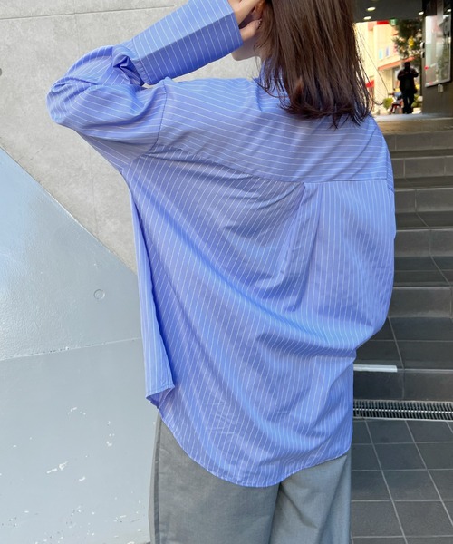 ABYS(アビス)の「BIGポケットオーバーサイズストライプシャツ(シャツ/ブラウス・レディース・ブルー/ホワイト・FREE)」の5枚目の写真