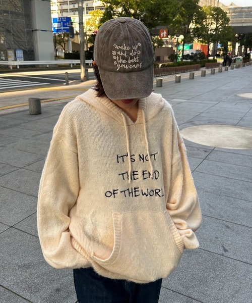 kutir（クティール）の「kutirlune／メッセージ刺繍キャップ（キャップ・レディース・ブラック/ダークブラウン/ピンク・FREE）」の4枚目の写真