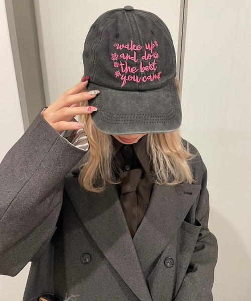 kutir（クティール）の「kutirlune／メッセージ刺繍キャップ（キャップ・レディース・ブラック/ダークブラウン/ピンク・FREE）」の10枚目の写真