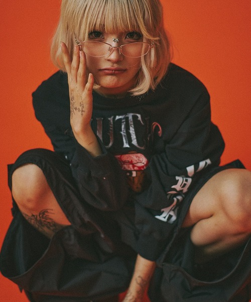 GALFY(ガルフィー)の「『GALFY/ガルフィー』チカーノがるTee(Tシャツ/カットソー・レディース・オレンジ/ブラック/ホワイト・XL/L)」の2枚目の写真
