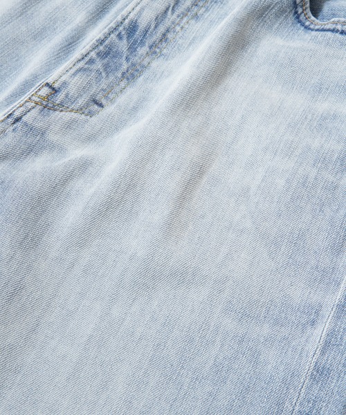 AMERICAN RAG CIE（アメリカンラグシー）の「YANUK ルーズストレート JOAN FVS（デニムパンツ・レディース・サックスブルー・23/25/24）」の6枚目の写真