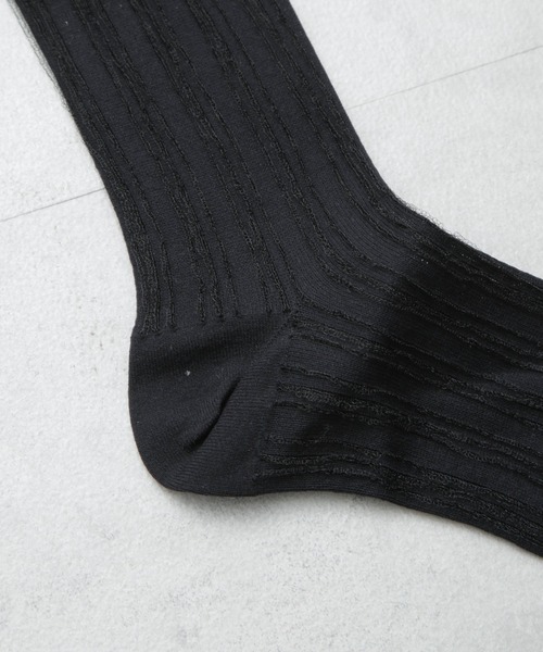 NANO universe（ナノユニバース）の「シアーストライプソックス（ソックス/靴下・レディース・オフホワイト/グレー/ブラック・FREE）」の9枚目の写真