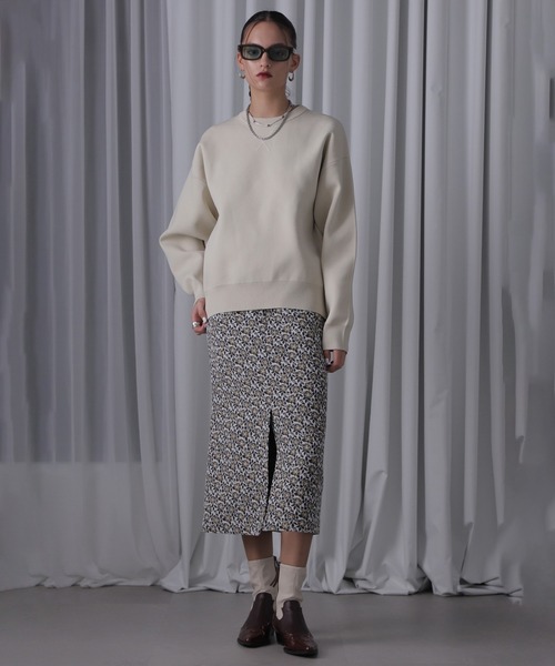 ROSE BUD(ローズバッド)の「スウェットライクニット(ニット/セーター・レディース・ブラック/ホワイト/ブルー・ONE SIZE)」の5枚目の写真