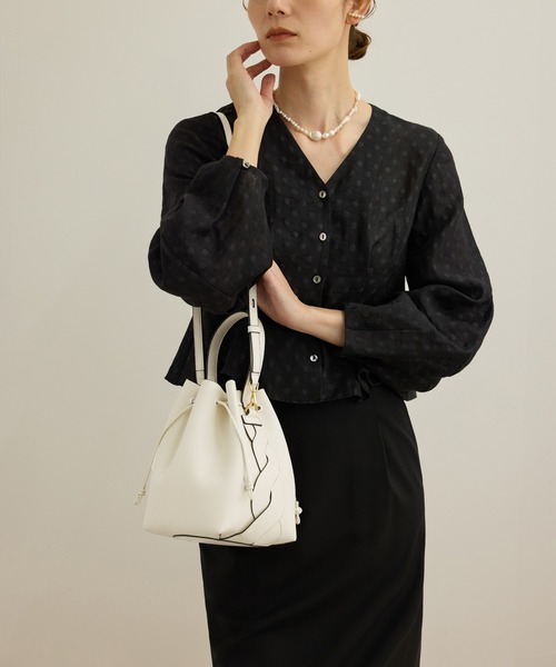 ROPE'(ロペ)の「2WAYドロストレザーバッグ(ショルダーバッグ・レディース・オフホワイト/ベージュ系その他/シルバー・FREE)」の2枚目の写真