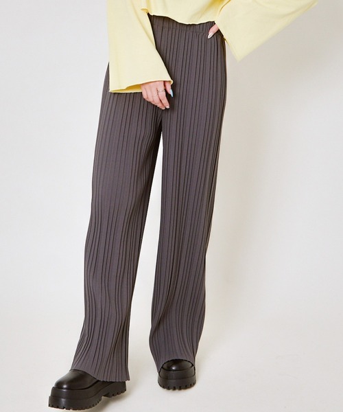 GORGE（ゴージ）の「《美脚×リラックス》レディース ゆるプリーツワイドパンツ ウエストゴム 体型カバー 春夏秋冬（その他パンツ・レディース・アイボリー/ブラック/ホワイト×ブラック/ゼブラ/ブラック×ホワイト/チャコール・M）」の5枚目の写真