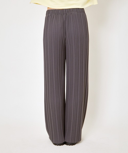 GORGE（ゴージ）の「《美脚×リラックス》レディース ゆるプリーツワイドパンツ ウエストゴム 体型カバー 春夏秋冬（その他パンツ・レディース・アイボリー/ブラック/ホワイト×ブラック/ゼブラ/ブラック×ホワイト/チャコール・M）」の9枚目の写真