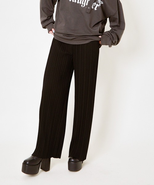 GORGE（ゴージ）の「《美脚×リラックス》レディース ゆるプリーツワイドパンツ ウエストゴム 体型カバー 春夏秋冬（その他パンツ・レディース・アイボリー/ブラック/ホワイト×ブラック/ゼブラ/ブラック×ホワイト/チャコール・M）」の17枚目の写真