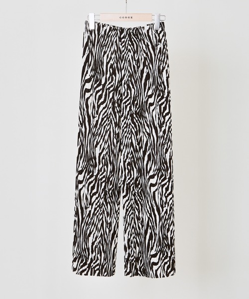 GORGE（ゴージ）の「《美脚×リラックス》レディース ゆるプリーツワイドパンツ ウエストゴム 体型カバー 春夏秋冬（その他パンツ・レディース・アイボリー/ブラック/ホワイト×ブラック/ゼブラ/ブラック×ホワイト/チャコール・M）」の21枚目の写真