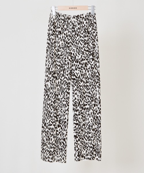 GORGE（ゴージ）の「《美脚×リラックス》レディース ゆるプリーツワイドパンツ ウエストゴム 体型カバー 春夏秋冬（その他パンツ・レディース・アイボリー/ブラック/ホワイト×ブラック/ゼブラ/ブラック×ホワイト/チャコール・M）」の22枚目の写真