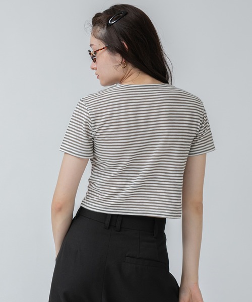 HEILIS(ヘイリス)の「シアーボーダーショート丈Tシャツ/ネイビー ブラウン 夏服 春服 韓国 細ボーダー 柄 トップス クロップド丈 コンパクト 半袖 ノームコア シティーガール カットソー シアー ボーダー(Tシャツ/カットソー・レディース・ネイビー/ブラウン・FREE)」の12枚目の写真