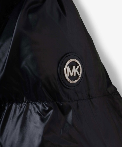 MICHAEL KORS（マイケルコース）の「CARMEN パファー ジャケット（ダウンジャケット/コート・レディース・ブラック・L/XS/M/S）」の8枚目の写真