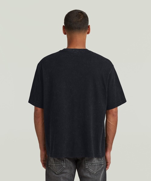 G-STAR（ジースター）の「ACID WASH BOXY T-SHIRT/ヴィンテージ加工ボクシーフィットオーバーサイズTシャツ（Tシャツ/カットソー・メンズ・ブラック系その他/ブルー系その他・X-SMALL/SMALL/MEDIUM/LARGE/X-LARGE）」の4枚目の写真