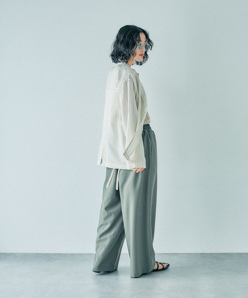 LEPSIM(レプシィム)の「ストライプジャケットライクシャツ 289445(シャツ/ブラウス・レディース・アイボリー/ブラウン・FREE)」の4枚目の写真