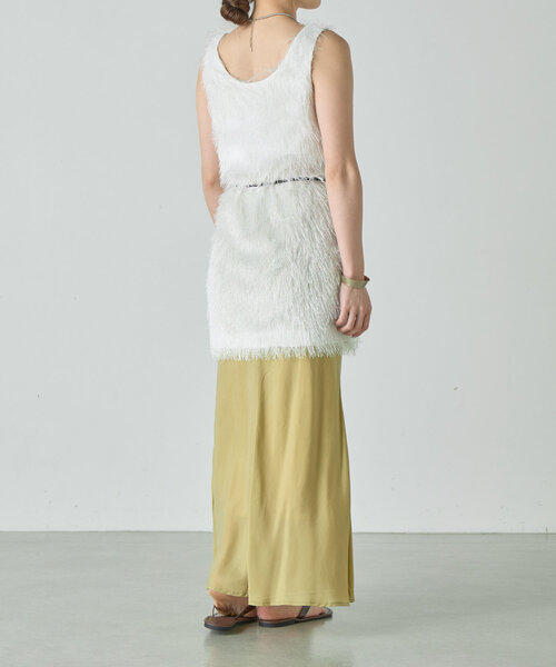 SHENERY（シーナリー）の「《１枚でもレイヤードも◎》ベルテッドファジートップス（シャツ/ブラウス・レディース・オフホワイト/チャコールグレー/グレイッシュベージュ・FREE）」の10枚目の写真