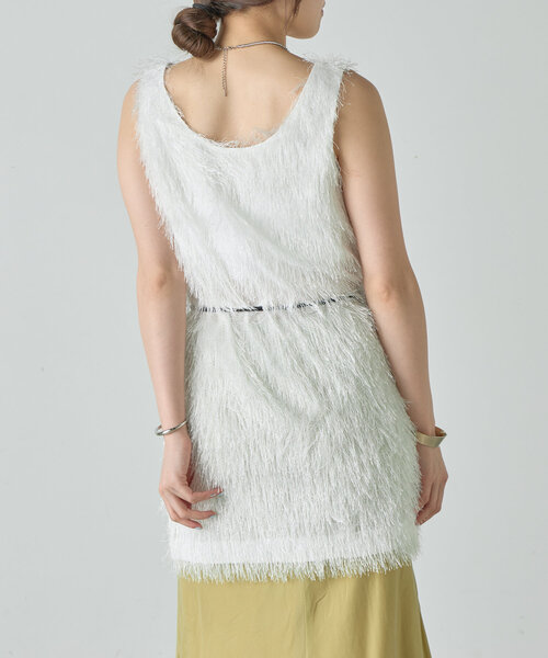 SHENERY（シーナリー）の「《１枚でもレイヤードも◎》ベルテッドファジートップス（シャツ/ブラウス・レディース・オフホワイト/チャコールグレー/グレイッシュベージュ・FREE）」の16枚目の写真