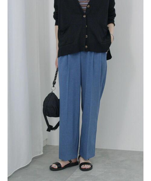 Samansa Mos2 blue(サマンサモスモスブルー)の「【接触冷感】タックパンツ(その他パンツ・レディース・チャコールグレー/ライトベージュ/ブラック/ブルー・F)」の1枚目の写真