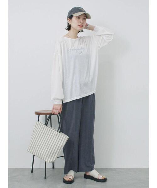 Samansa Mos2 blue(サマンサモスモスブルー)の「【接触冷感】タックパンツ(その他パンツ・レディース・チャコールグレー/ライトベージュ/ブラック/ブルー・F)」の9枚目の写真