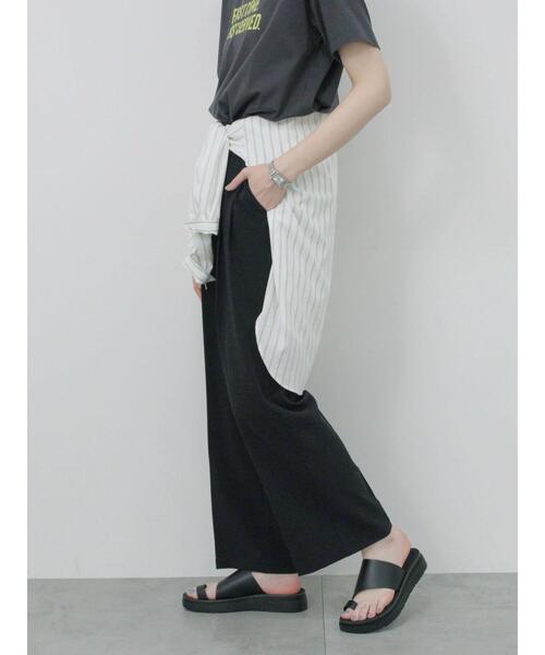 Samansa Mos2 blue(サマンサモスモスブルー)の「【接触冷感】タックパンツ(その他パンツ・レディース・チャコールグレー/ライトベージュ/ブラック/ブルー・F)」の16枚目の写真