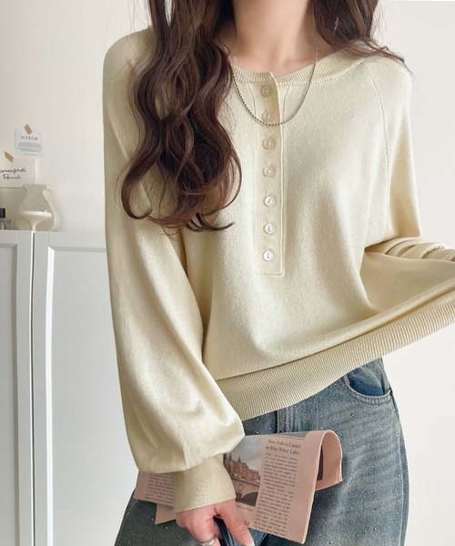 セール】色で遊ぶ、大人の余裕ニット。前後2wayヘンリーネックラグラン