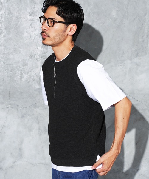 jiggys shop(ジギーズショップ)の「ワッフルニット ハーフジップ ベスト(ベスト・メンズ・チャコールグレー/ブラック/ライトグレー/ネイビー・MEDIUM/LARGE/X-LARGE)」の1枚目の写真