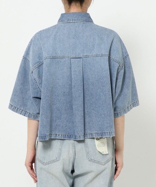 LOWRYS FARM(ローリーズファーム)の「デニムショートシャツSS 490262(シャツ/ブラウス・レディース・チャコールグレー/ブルー・FREE)」の16枚目の写真