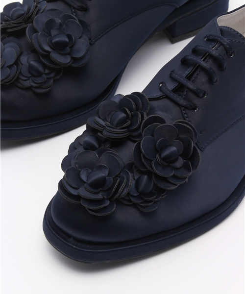 Jeffrey Campbell(ジェフリーキャンベル)の「フラワートラッドシューズ(パンプス・レディース・ブルー/シルバー・36/37/38/35)」の7枚目の写真