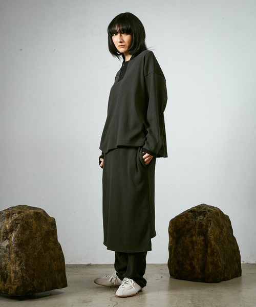 Dulcamara(ドゥルカマラ)の「HARINUKI RIB ロングスリーブポロ(ポロシャツ・メンズ・キナリ/ブラック/カーキ・0/1)」の10枚目の写真