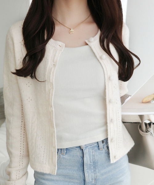 mily bilet(ミウィビレット)の「【mily bilet】季節の変わり目に便利♪アイレット柄くるみボタンニットカーディガン(カーディガン/ボレロ・レディース・チャコールグレー/アイボリー/ネイビー/レッド・MEDIUM/LARGE/X-LARGE/SMALL)」の20枚目の写真