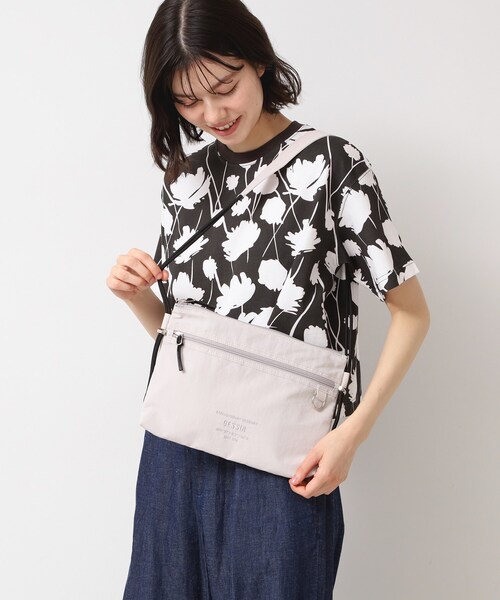 Dessin(デッサン)の「ドローコードサコッシュ(ショルダーバッグ・レディース・モスグリーン/ブラック/オフホワイト・00)」の13枚目の写真