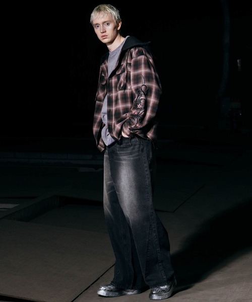 ajouter flow（アジューテフロー）の「【ajouter flow】slash wide denim pants（デニムパンツ・メンズ・ブラック/ライトブルー・M/L）」の18枚目の写真