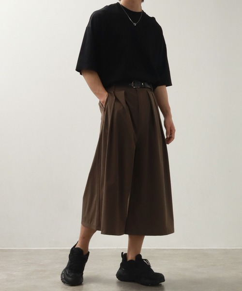Art re A select(アトリエセレクト)の「接触冷感ナイロンストレッチ オーバーワイドハーフパンツ(スラックス・メンズ・ブラック/ブラウン/ネイビー・L/M)」の16枚目の写真
