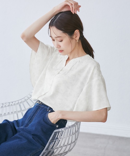 ROPE' PICNIC(ロペピクニック)の「フレンチスキッパーブラウス(シャツ/ブラウス・レディース・オフホワイト/ホワイト系その他5/サックスブルー/ネイビー/ライトグリーン・36/38)」の12枚目の写真