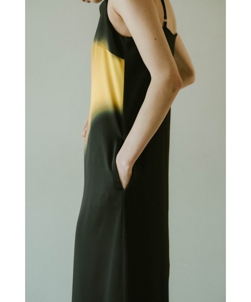 Knuth Marf（クヌースマーフ）の「flower print satin dress（ワンピース・レディース・ブラック/イエロー・SMALL/X-SMALL）」の11枚目の写真