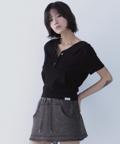 SETSETSET(セットセットセット)の「A'GEM/9 × .kom 『SETSETSET/セットセットセット』 SUMMER THREE BUTTON HOODIE/Vネックオフショル風パーカー(その他トップス・レディース・グレー/ブラック・FREE)」の14枚目の写真
