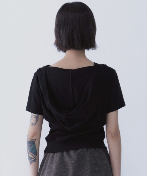 SETSETSET(セットセットセット)の「A'GEM/9 × .kom 『SETSETSET/セットセットセット』 SUMMER THREE BUTTON HOODIE/Vネックオフショル風パーカー(その他トップス・レディース・グレー/ブラック・FREE)」の18枚目の写真