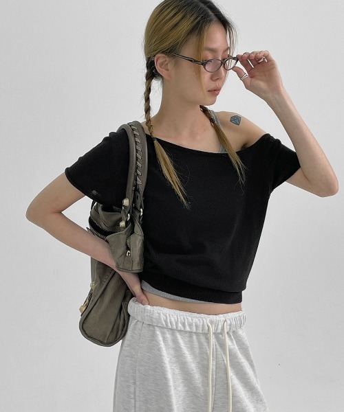 極美品 ✨セオリー 2022 ブルゾン ジップアップ クロップド ニット 切替 セール】[MADE] ケリーアンバランスオフショルダーニット