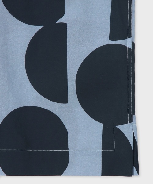 Paul Smith(ポールスミス)の「"Cut Up Dots" オープンカラーシャツ / 253353 905UM(シャツ/ブラウス・メンズ・ライトインディゴブルー・SMALL/MEDIUM/LARGE/X-LARGE)」の3枚目の写真