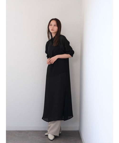 Reurie'(レウリィ)の「リンクルシアーキャミワンピース/wrinkle sheer cami onepiece チャコール ブラック ロング丈 大人きれいめ レイヤードスタイル(ワンピース・レディース・ブラック/チャコールグレー・FREE)」の13枚目の写真