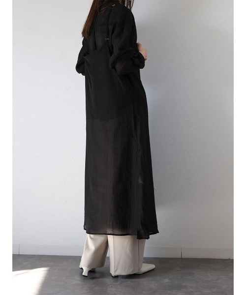 Reurie'(レウリィ)の「リンクルシアーキャミワンピース/wrinkle sheer cami onepiece チャコール ブラック ロング丈 大人きれいめ レイヤードスタイル(ワンピース・レディース・ブラック/チャコールグレー・FREE)」の17枚目の写真